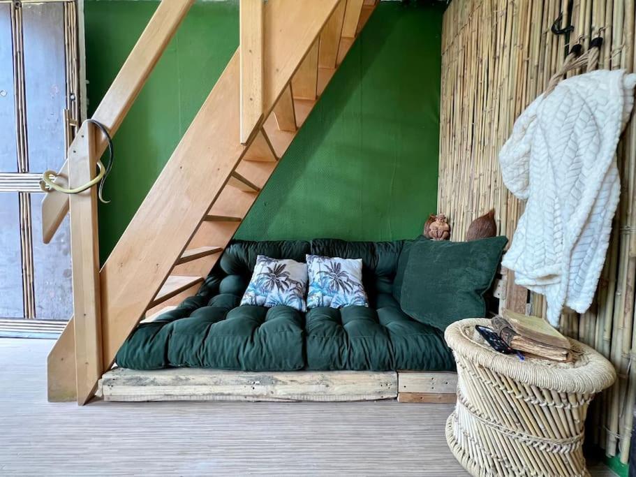 Nuit Dans La Jungle - Love Room Souppes-sur-Loing Buitenkant foto