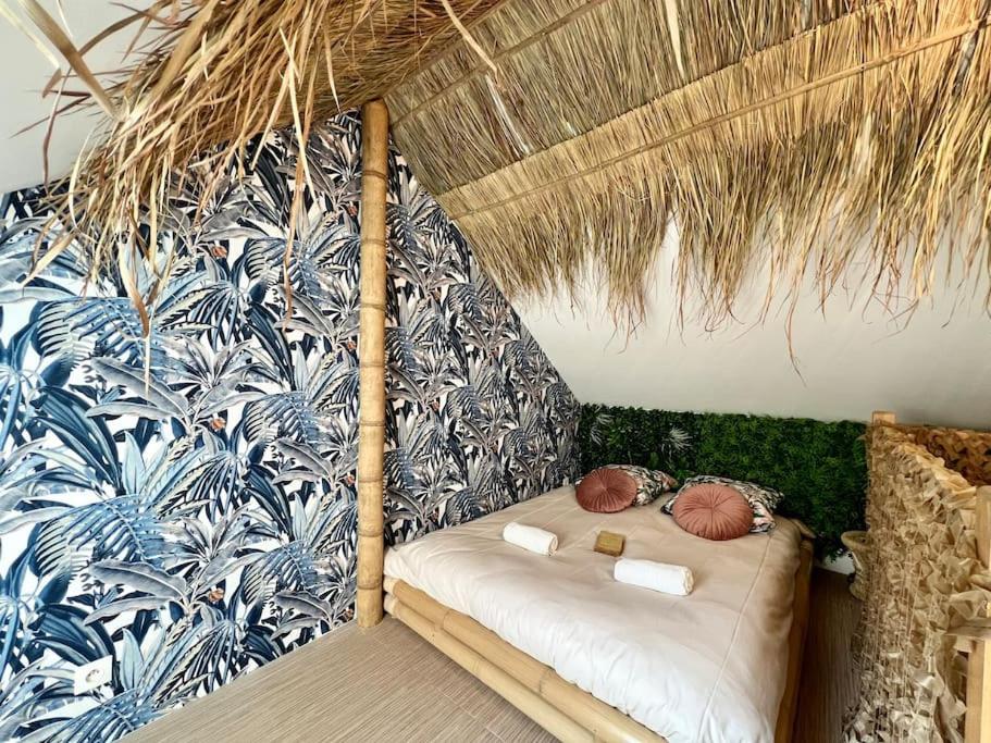 Nuit Dans La Jungle - Love Room Souppes-sur-Loing Buitenkant foto